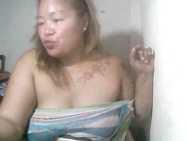 redlips-45 webcam