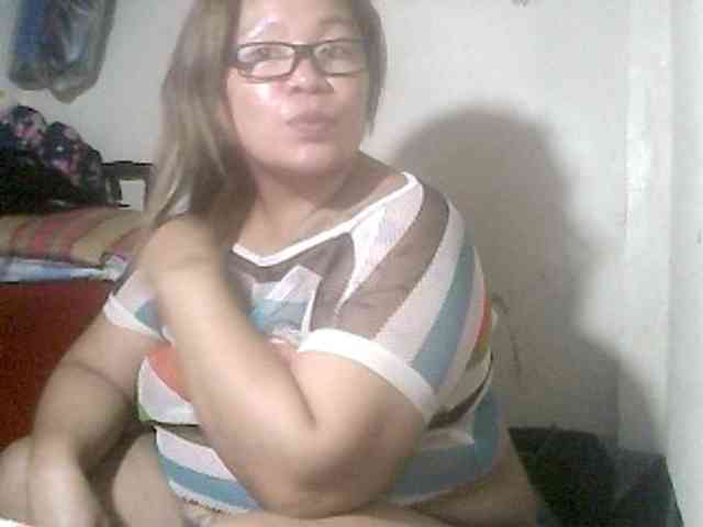 redlips-45 webcam