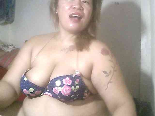 redlips-45 webcam