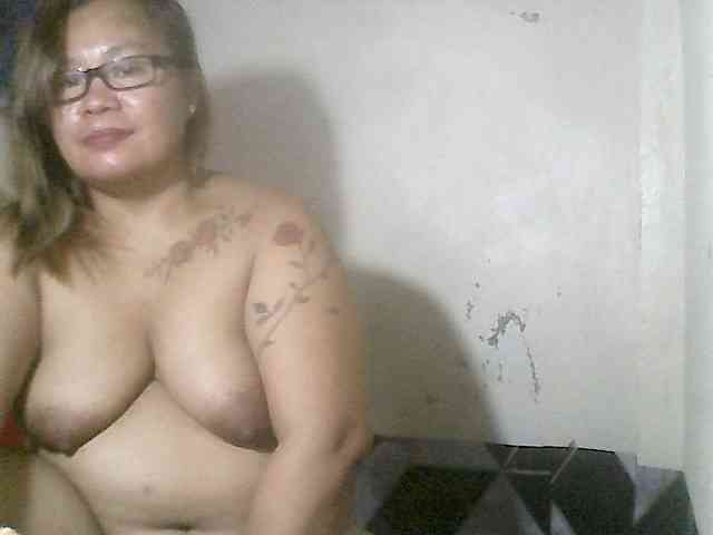 redlips-45 webcam