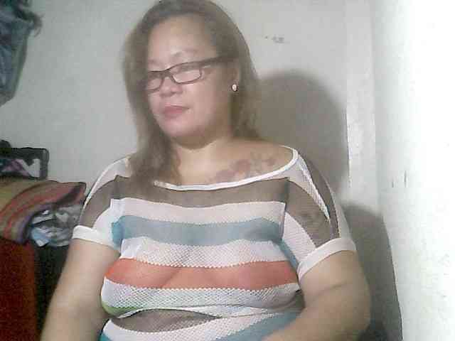 redlips-45 webcam