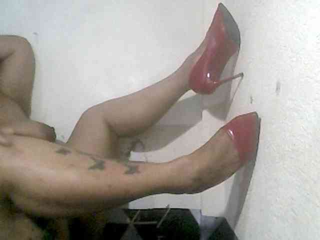 redlips-45 webcam