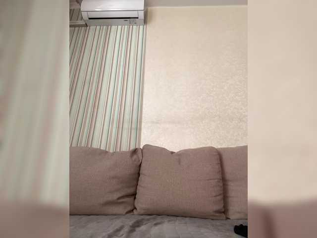 Entra en el chat con el modelo -Safira- -Safira-