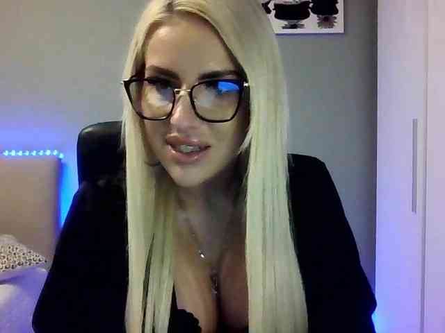 LeylaDesire webcam