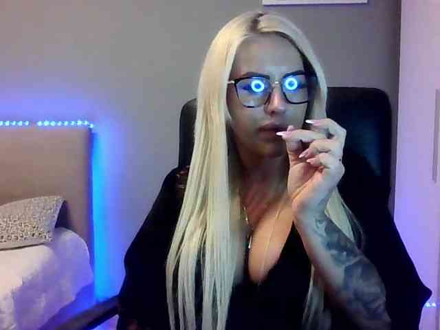 LeylaDesire webcam