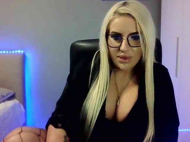 LeylaDesire webcam