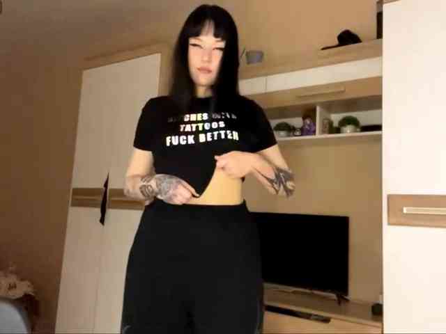 CharlaJarman webcam