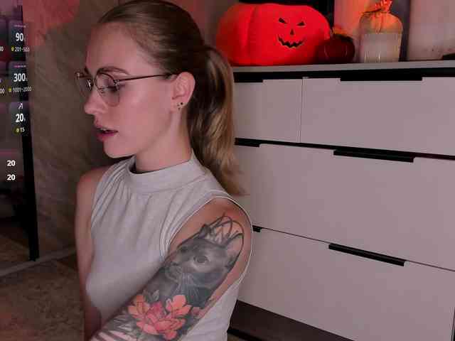 AlisaClark webcam