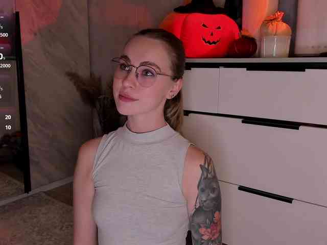 AlisaClark webcam