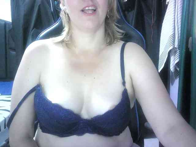 auroramia123 webcam