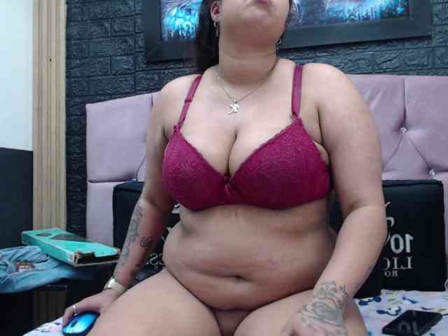 valeriwet webcam