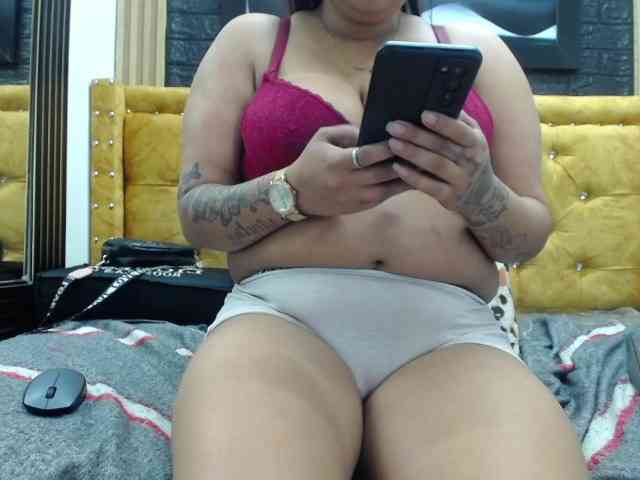 valeriwet webcam