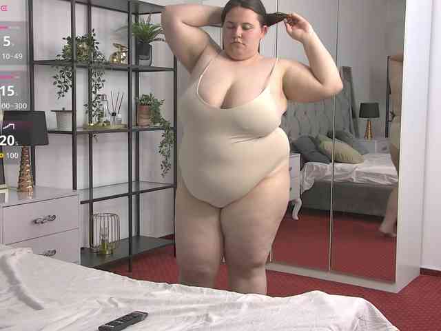 LaylaBlaze webcam