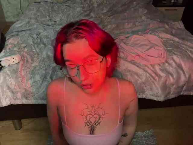 YoungAvenoso webcam