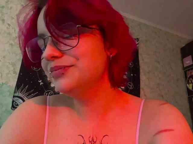 YoungAvenoso webcam