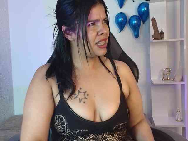 dakothabrown webcam