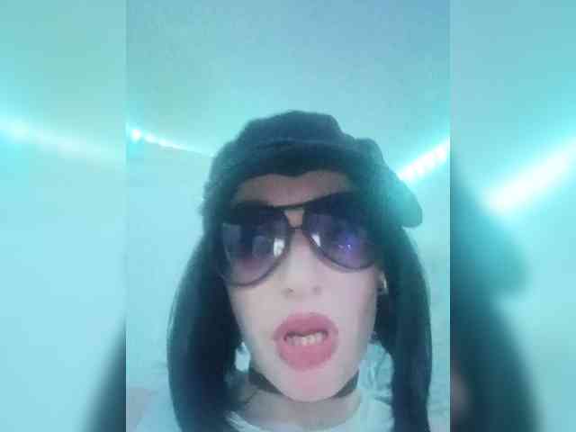 Bonnie777Clyde webcam