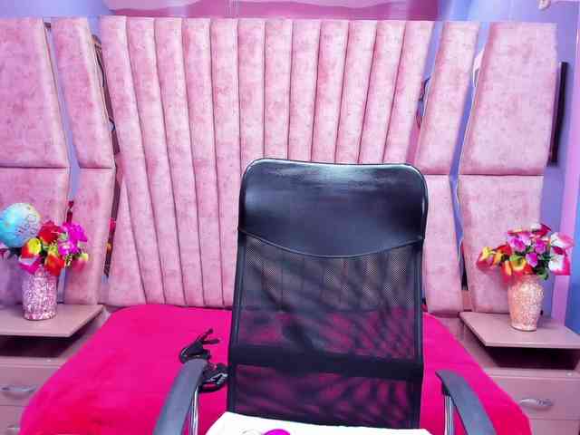 SarahSweett webcam