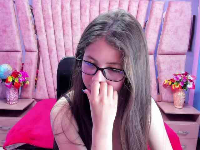 SarahSweett webcam