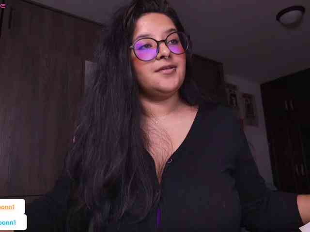 MissMoonn webcam