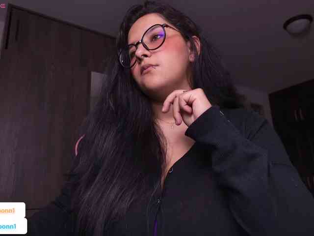 MissMoonn webcam