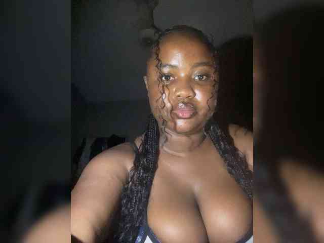 PrettyJade webcam
