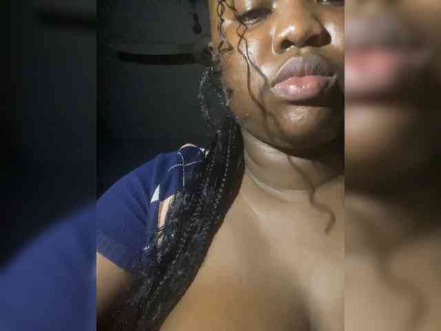 PrettyJade webcam