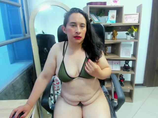 LeilaSmith webcam