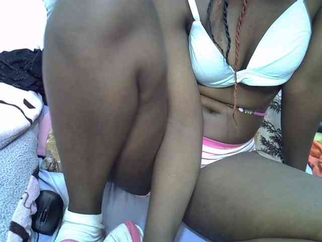 Sexyshaz webcam
