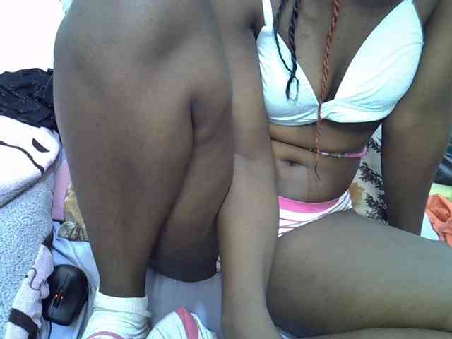 Sexyshaz webcam
