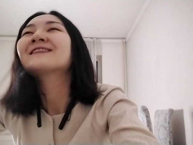 Vai a chattare su UrSweetieLeigh UrSweetieLeigh