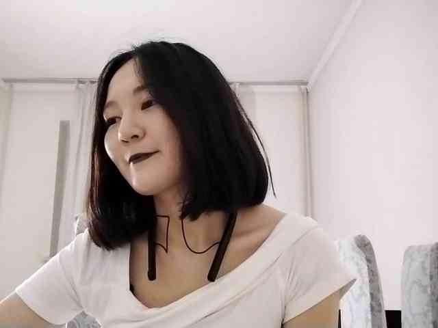 UrSweetieLeigh webcam