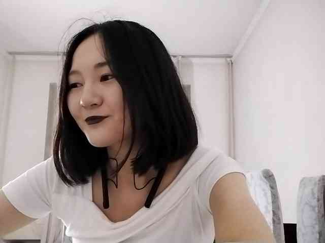 UrSweetieLeigh webcam