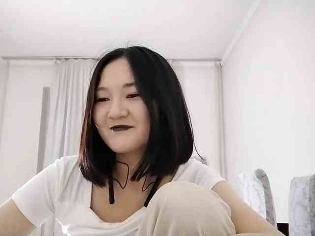 UrSweetieLeigh webcam