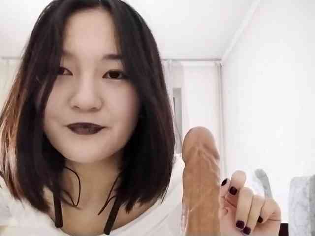 UrSweetieLeigh webcam