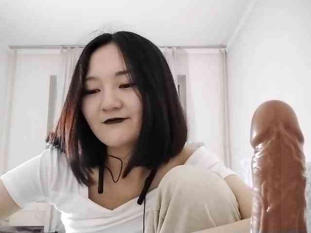 UrSweetieLeigh webcam