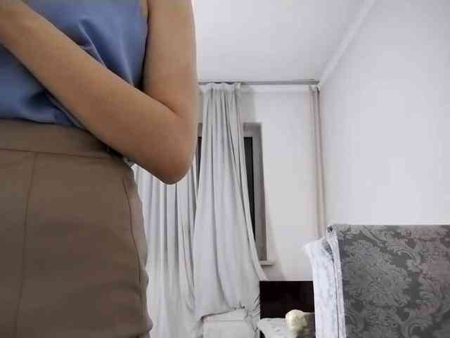 UrSweetieLeigh webcam