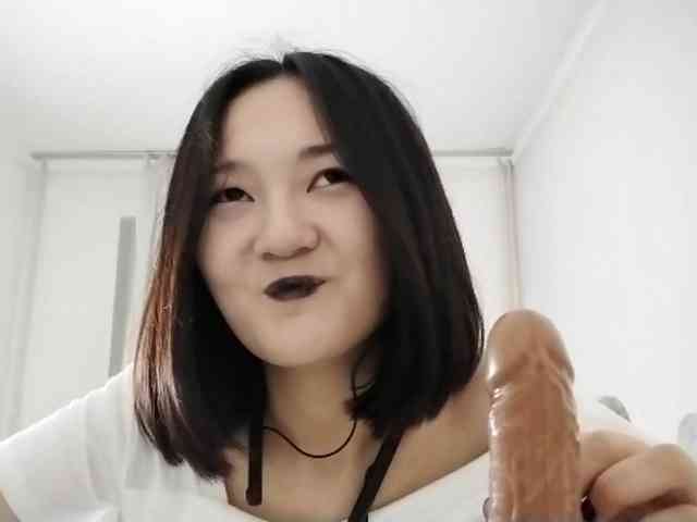 UrSweetieLeigh webcam