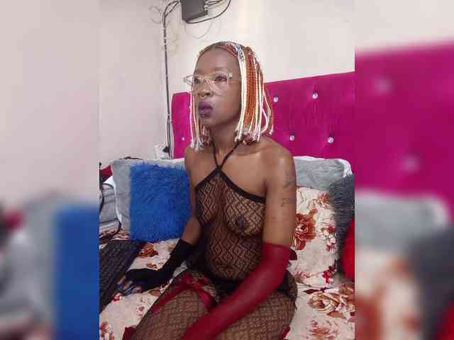 Sexy-bad-girl webcam