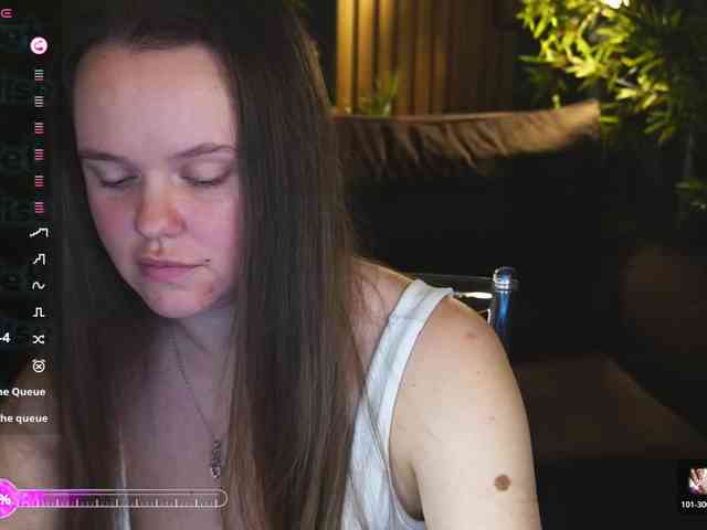 GoldenPeachy webcam