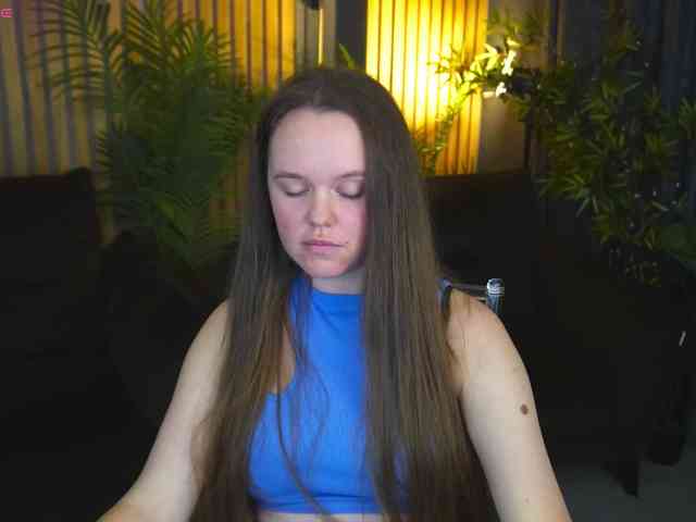 GoldenPeachy webcam
