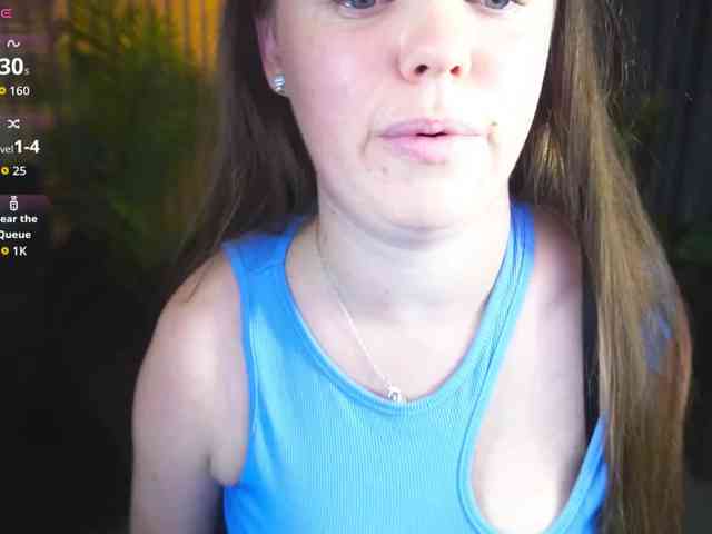 GoldenPeachy webcam