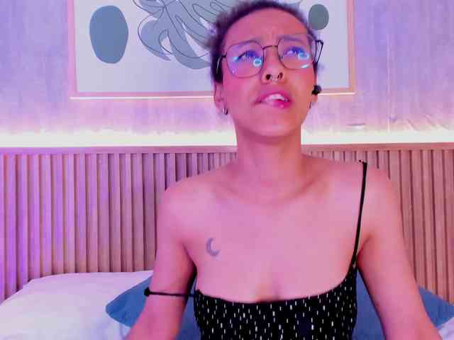 sophie-rojas webcam