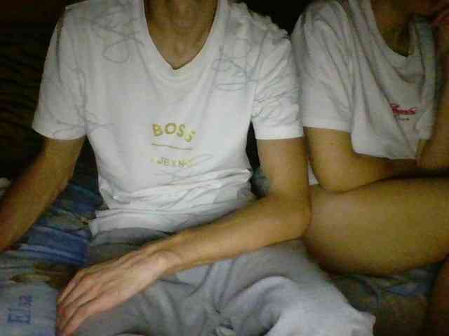 HotTwinsX webcam