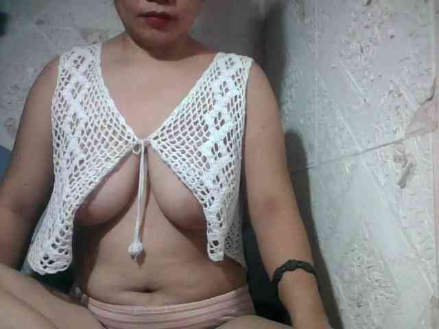 lovelysweet4u webcam