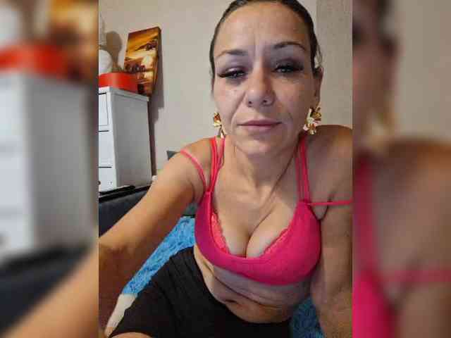krisred webcam