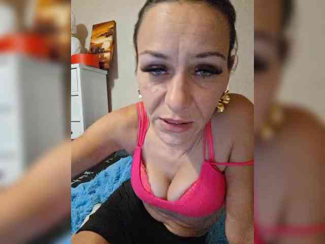 krisred webcam