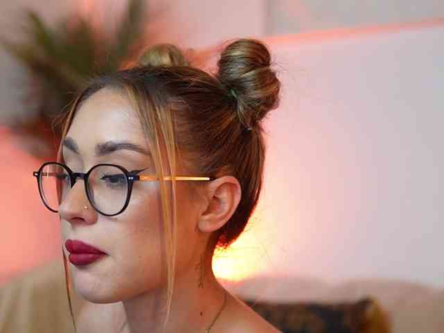 AileenKiss webcam