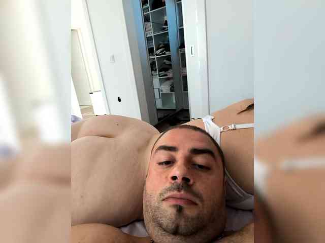 Manyella91931 webcam