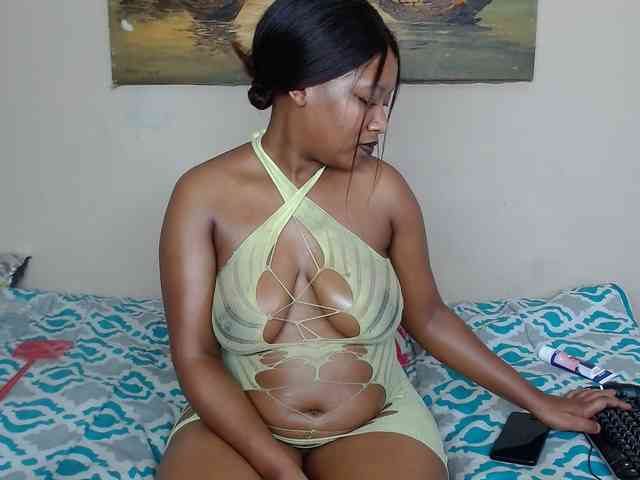 CutiebarbieXX webcam